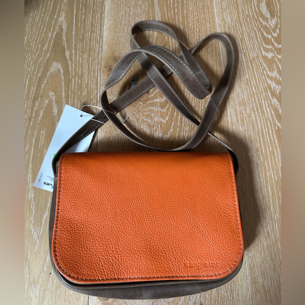 Purse with changeable front cover!